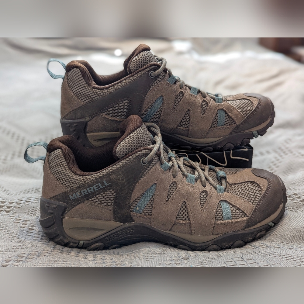 Merrell Women's Brown Hiking Shoes